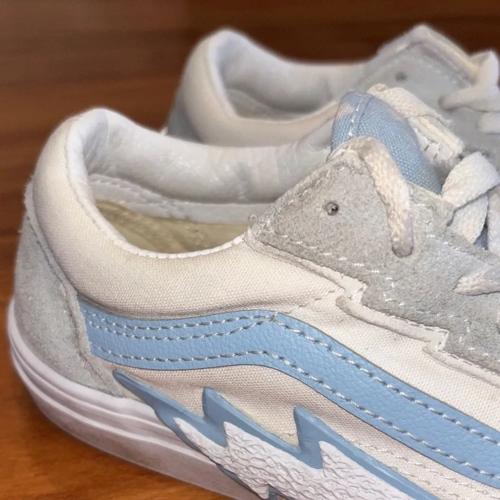 Vans Stylish Kids Sneakers in Light Blue and White size 2.5
